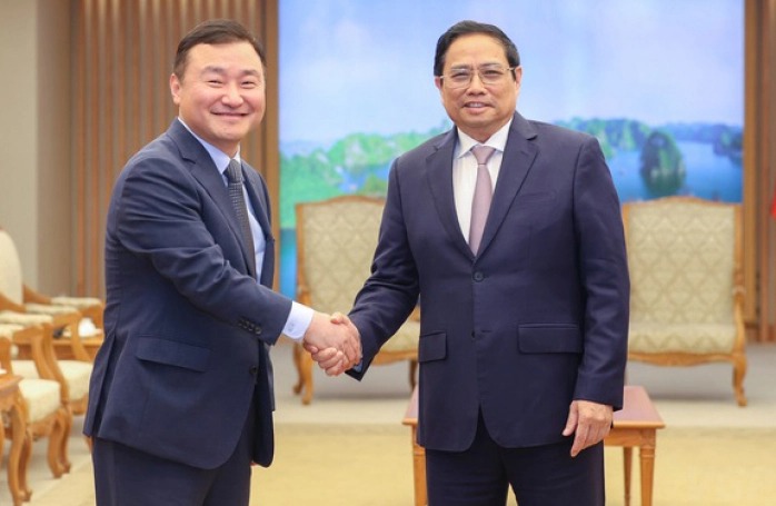 Thủ tướng Phạm Minh Chính tiếp Tổng giám đốc Tập đoàn Samsung Điện tử